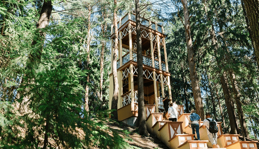 social.socials.0.title